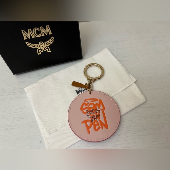 NWT MCM x SAMBYPEN Round Charm in Visetos - Picture 3 of 5